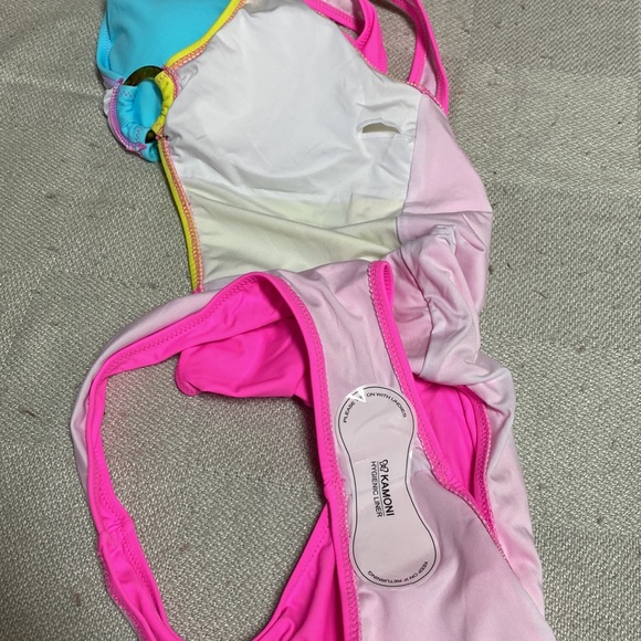 Kamoni swim suit - Picture 7 of 7